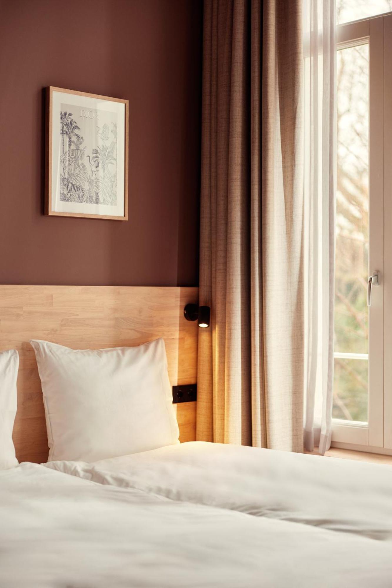 Mixed Dormitory Room